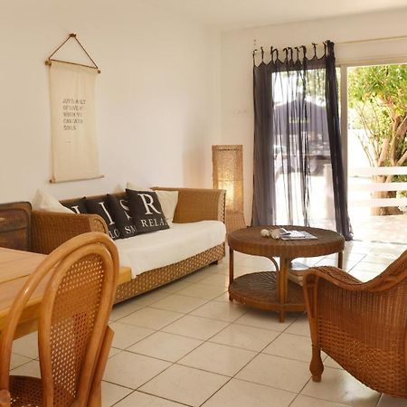 Pega Pega Apartments Oranjestad Exterior foto